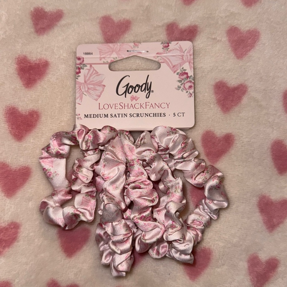 Goody x LoveShackFancy 
Medium satin scrunchies
